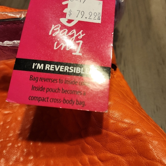 A small purse inside another bigger purse - Picture 4 of 6